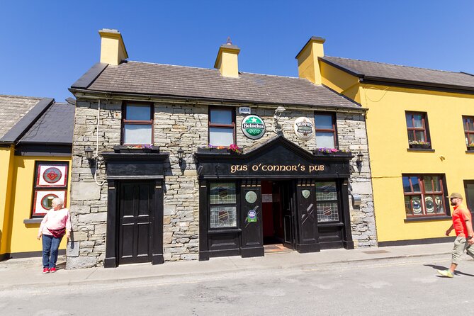 Private Cliffs of Moher Day Tour - Lunch at Gus O’Connor’s Pub in Doolin