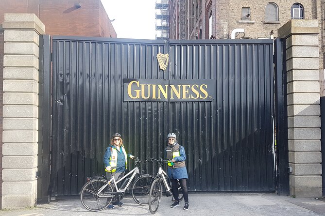 Private Dublin Historical and Heritage Tour by Bike - Dublin Castle, Dubh Linn Gardens, and the old city edge