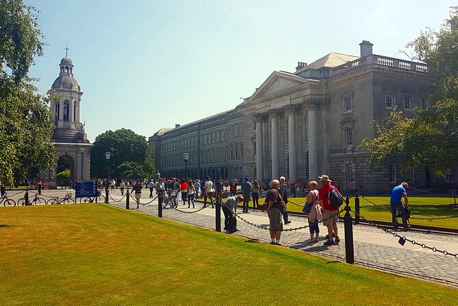 Private Fantastic Walking Tour of Dublin - Leinster House and St. Stephen’s Green