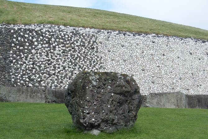 Private Tour of Newgrange and The Hill of Tara - Newgrange, the ancient centerpiece