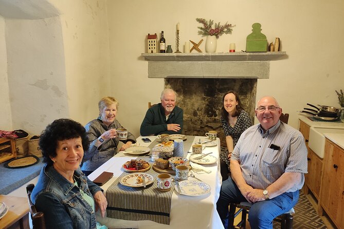 Private visit in an Irish Castle Home - What the private format is worth at $83.40