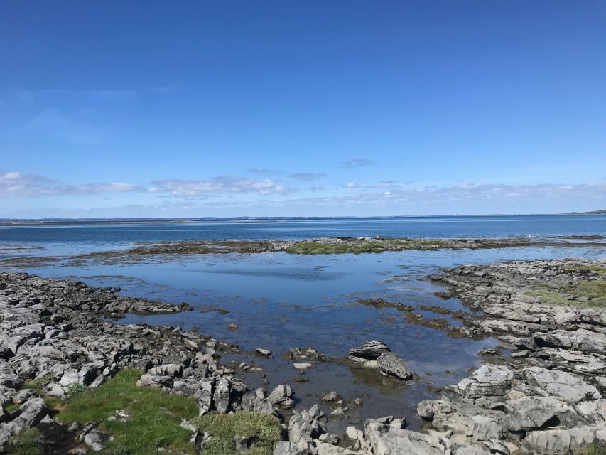 Rail Tour from Dublin: 2-Day West Coast Explorer - Bunratty Castle and Folk Park before the Atlantic coast