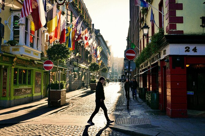 Self-Guided Scavenger Hunt: Dublin Adventure - What the Let’s Roam app adds