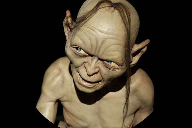 Skip the Line: The National Wax Museum Admission Ticket - The writers room and O’Connell Street view