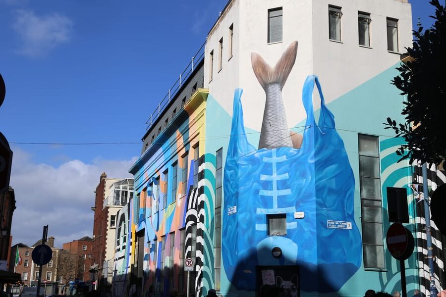 Street Art Walking Tour - Crampton Court and the gallery connection
