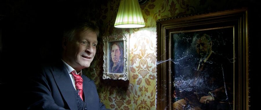 The Dublin Ghostbus Tour - The Victorian Theatre turns the ride into a performance