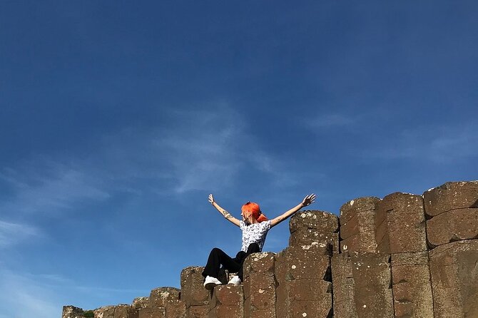 The Giant's Causeway, Dunluce Castel and Belfast - Spanish guide - What the guide adds to a fast schedule