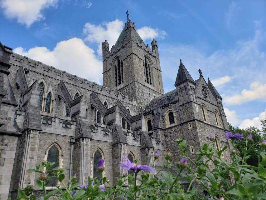 Vikings In Dublin (Walking Tour) - Christ Church Cathedral and the shape of early Dublin