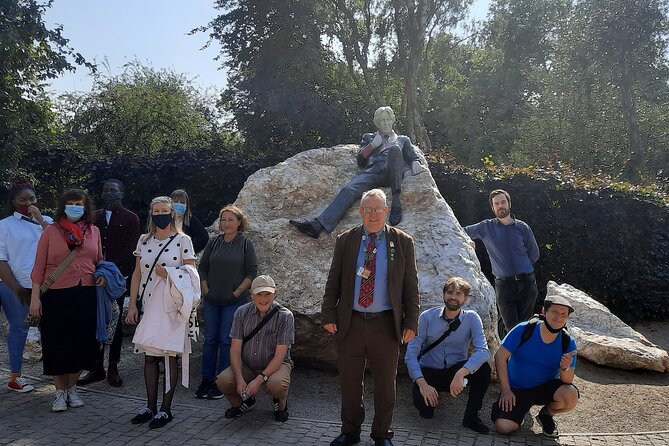 Walking tour in Merrion Square Park - Dublin Rogues Tour - When to schedule the morning or afternoon tour