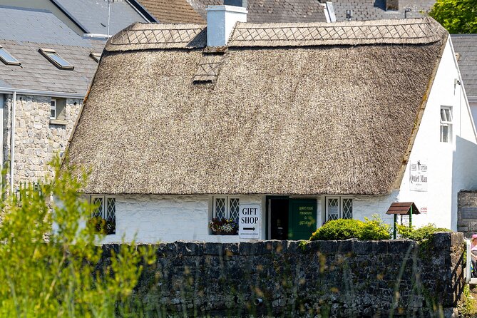 Walking Tour of The Quiet Man Film Locations in Cong - The John Wayne and Maureen O’Hara statue